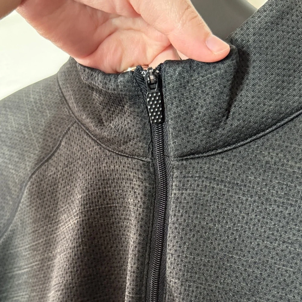 Greg Norman Collection Charcoal/Black Pullover